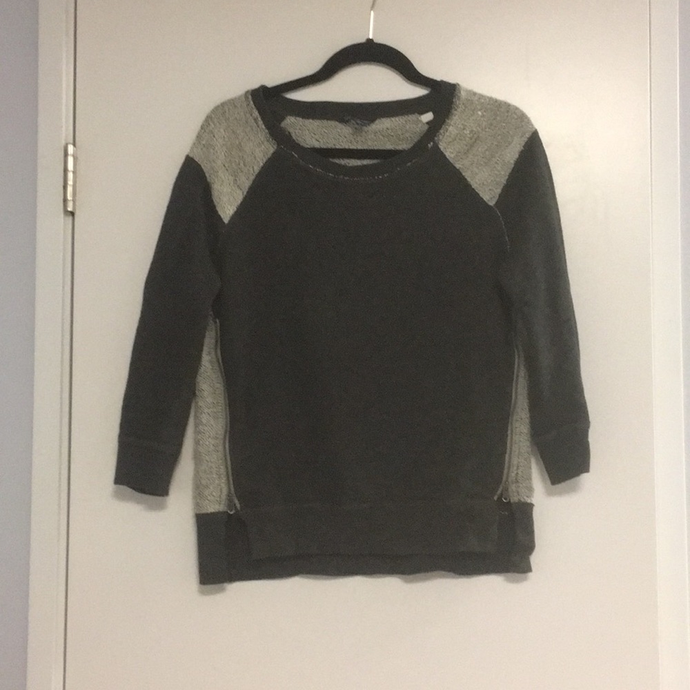 2/$8❗️American Eagle Outfitters | Sweatshirt